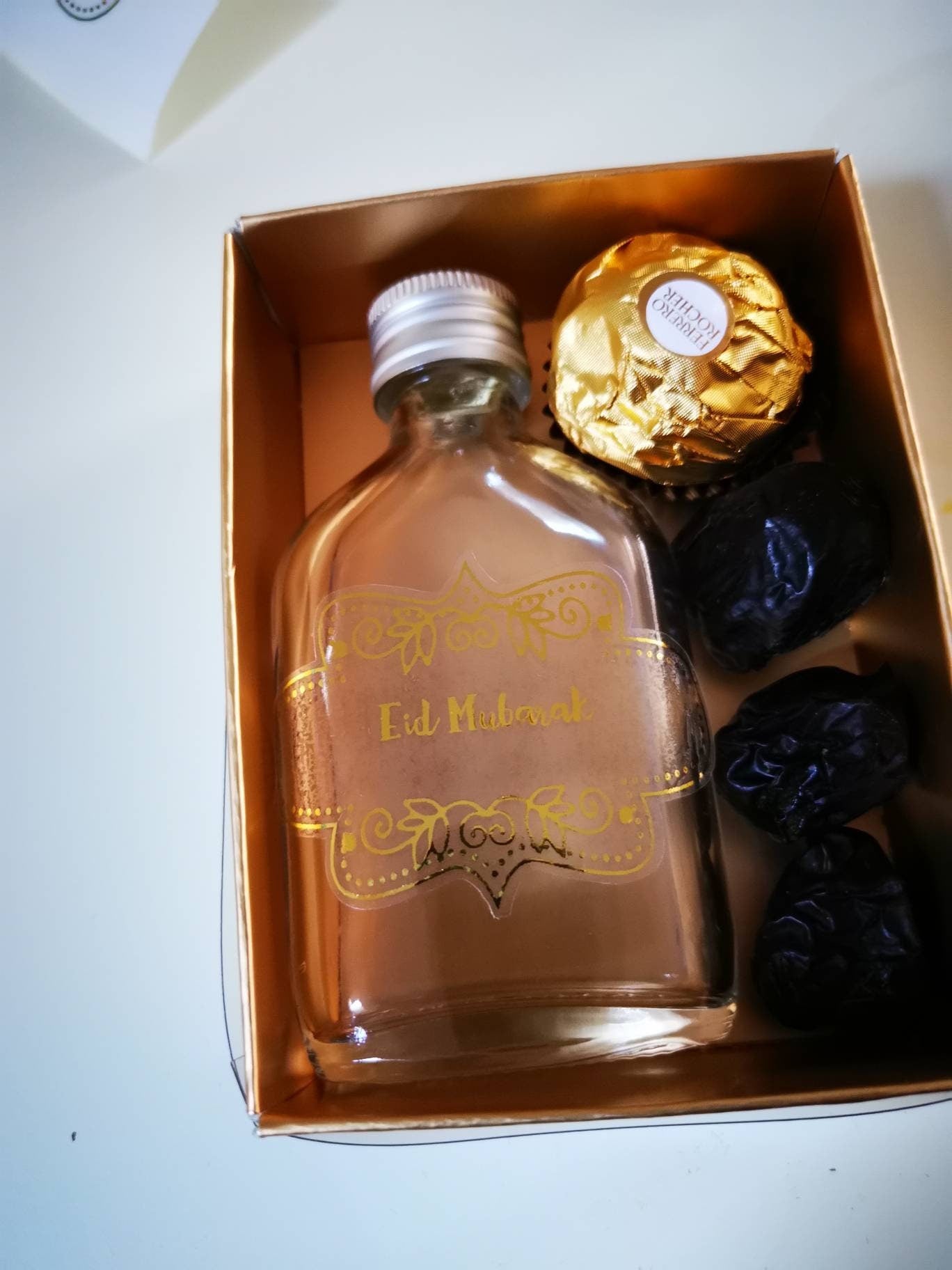 Eid gift box, Zam Zam, ajwa date golden gift box, Ramadan mini gift set, Ramadan Mubarak gold foiled gift set or EId Mubarak gift set