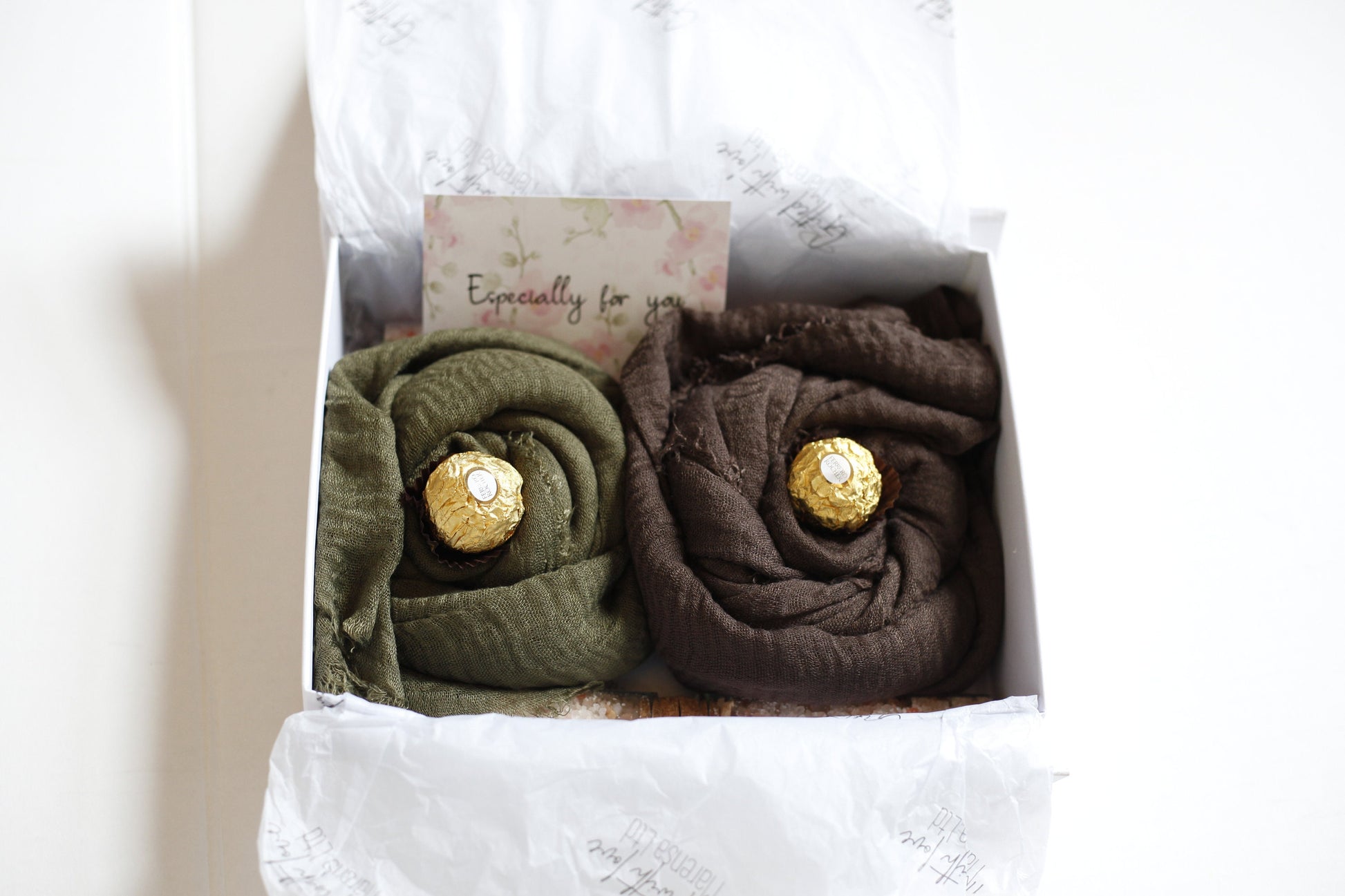 Elegant Eid Gift Set Bath Salts, Card, Message, Celebrate Eid in Style Crinkle Hijab and Handmade Bath Salts ,Gift Box Green Brown hijab