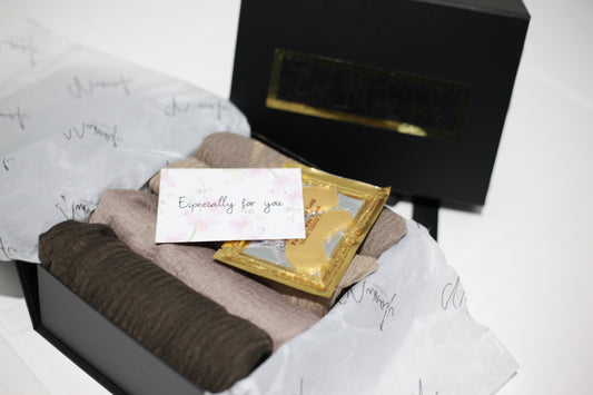 Islamic Gift Idea, 4 Crinkle Hijabs in Eid Mubarak Box ,Eid Mubarak Gift Set: 4 Stylish Crinkle Hijabs in Black Box ideal eid gift